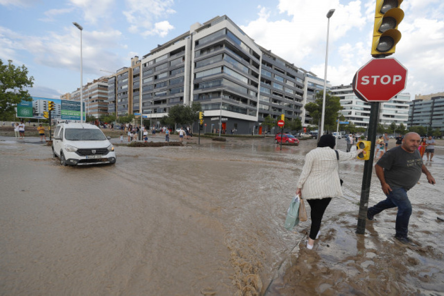 La tormenta provoca graves daños en el Bajo Aragón y el barrio Parque Venecia de Zaragoza