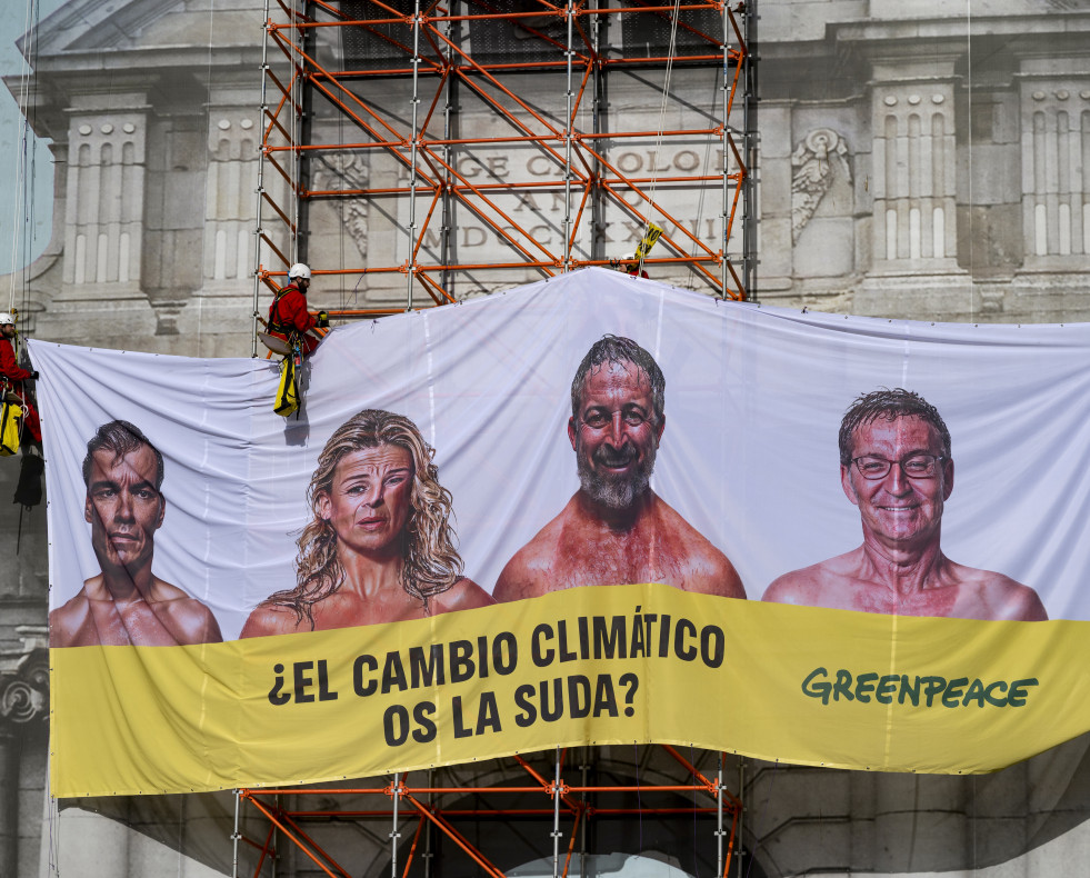 Pancarta de Greenpeace @efe