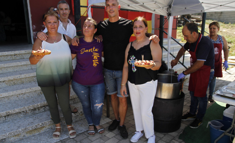 A Laxe programa tres días de fiestas por Santa Marta con orquestas, poxas y pinchos