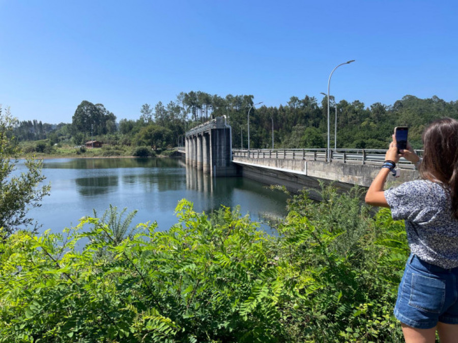 La Xunta declara la prealerta por escasez moderada de agua en embalse de Cecebre, el río Anllóns y Baiona