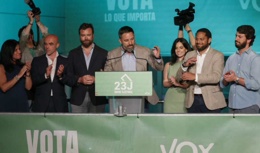 Abascal ironiza sobre Ábalos: "Podría lograr la amnistía de Koldo a cambio de votar los presupuestos"