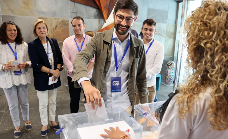 El PP se dispara en O Salnés, el BNG gana apoyos de forma moderada y PSOE y Sumar se mantienen