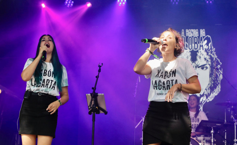 O Grove acolle un concerto de A Banda da Loba polo Día de Galicia