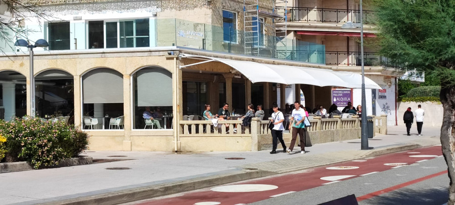 Estancias más cortas y con menos gasto, así está siendo el perfil del turista en Sanxenxo