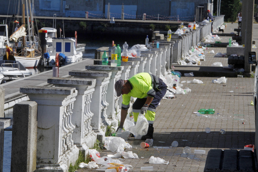 Trabajadores y empresa llegan a un acuerdo y desconvocan la huelga de la basura de Vilagarcía