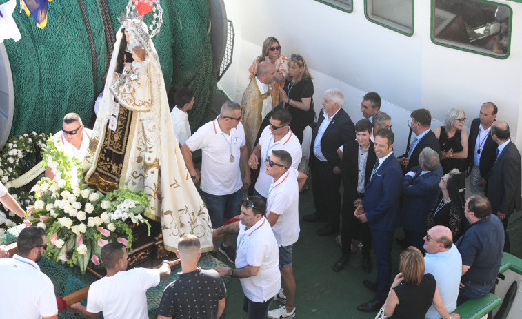 Los actos en honor a la Virxe do Carmen protagonizaron el programa de las Festas do Verán, que terminan hoy