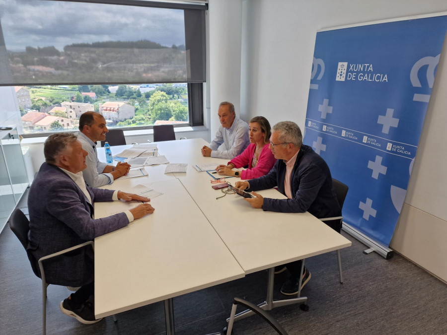 La Xunta adapta los horarios de autobús entre O Grove y Pontevedra para ajustarse a la realidad del tráfico en agosto