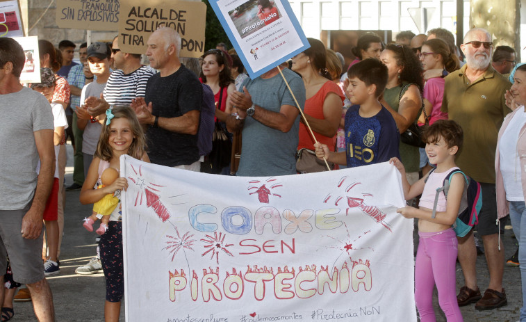 Convocan una cadena humana contra la pirotecnia