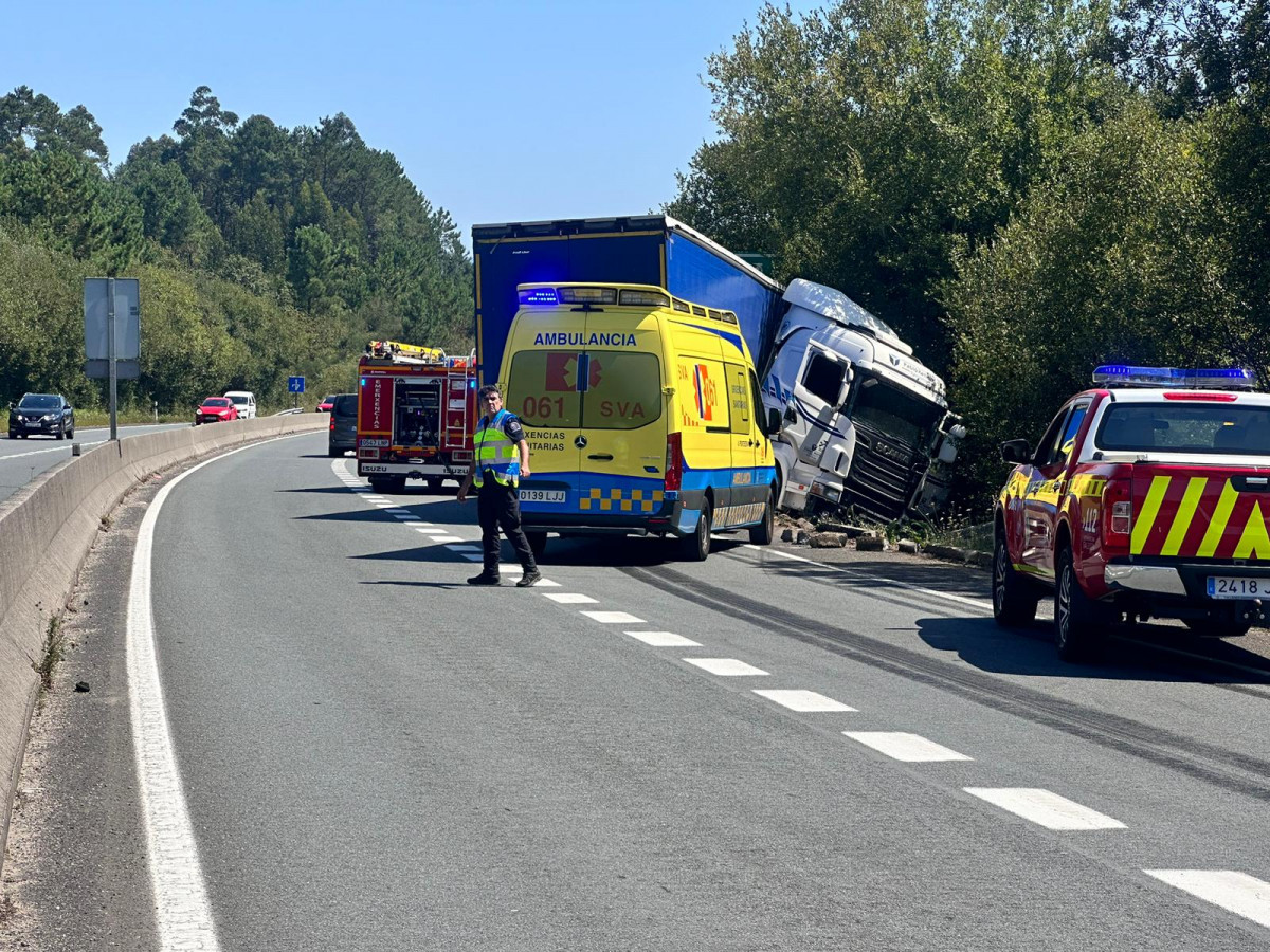 Camion sanxenxo accidente