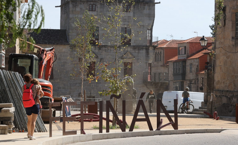 La reforma de Fefiñáns seguirá con el saneamiento de Rianxeira y la alameda se hará tras el verano