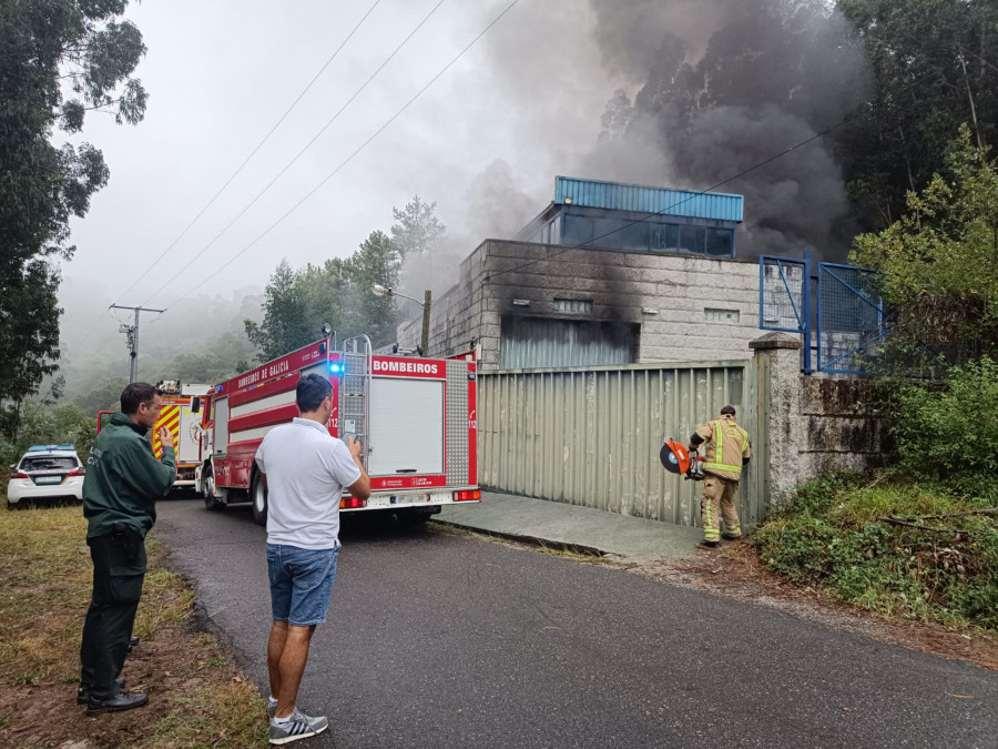 Investigan un incendio en una nave de A Armenteira que ya había ardido hace cuatro años