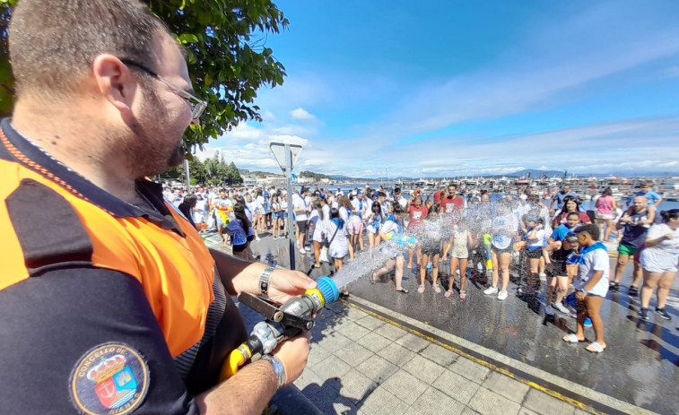 Reportaje | Una marea humana y de agua por los San Juerguines