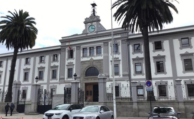 Convocan por cuarta vez a un juicio contra un barbanzano acusado de maltrato continuado a su expareja
