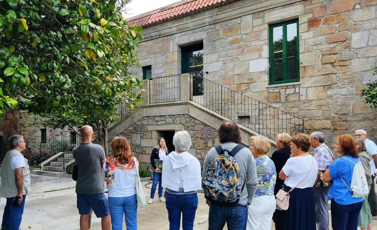 Cerca de 200 personas participaron en las visitas guiadas por Vilanova