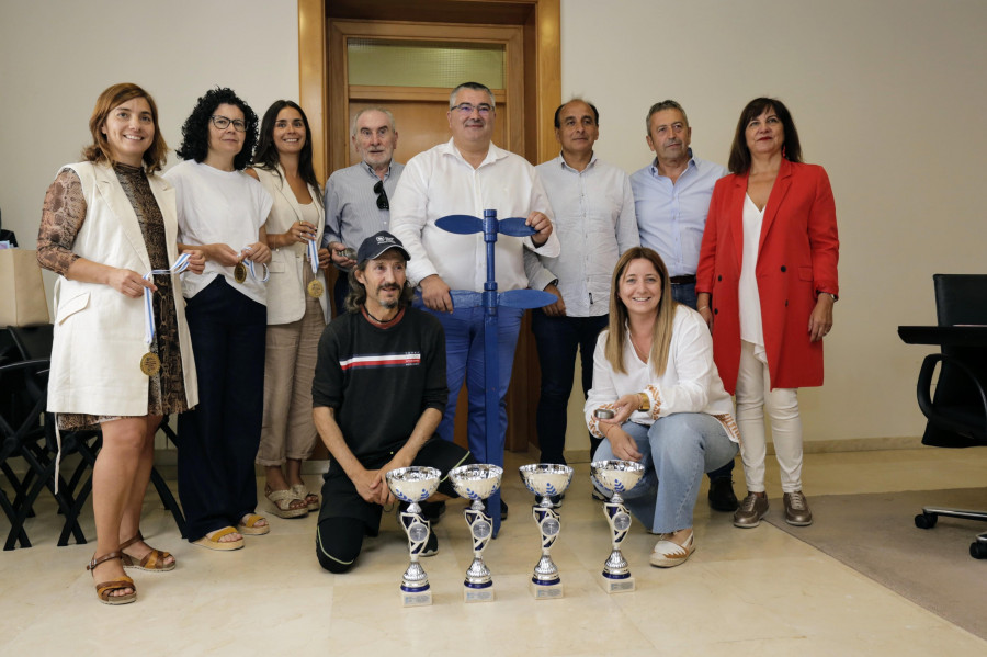 Ribadumia celebra el I Torneo de Tiro á Chave en el campo de A Senra