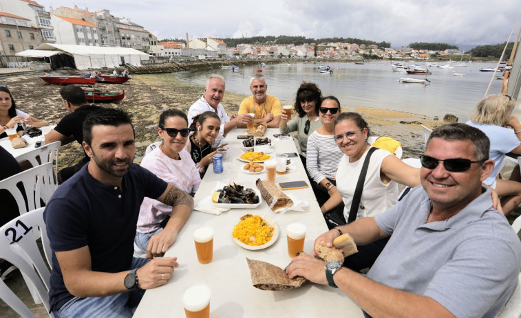 A Illa despide mañana sus fiestas gastronómicas de verano con la dedicada al pulpo