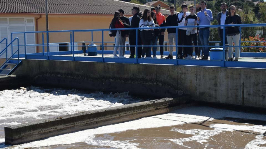Adjudicada por 43.000 euros la instalación de energía solar en la EDAR de A Pobra