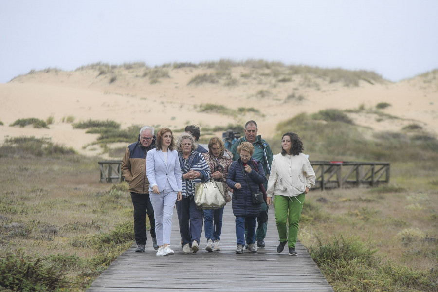 Rematan los trabajos de restauración ecológica en el entorno de la duna de Corrubedo