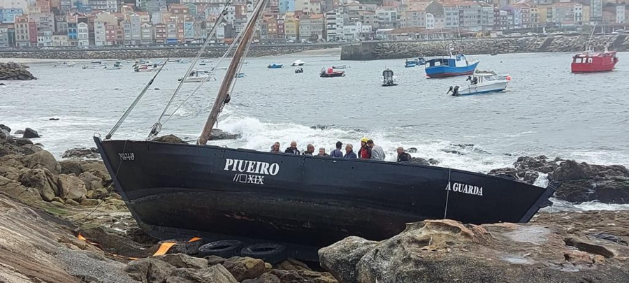 A Illa se sirve de un ‘susto’ en A Guarda para volver a reclamar un lugar para las embarcaciones tradicionales