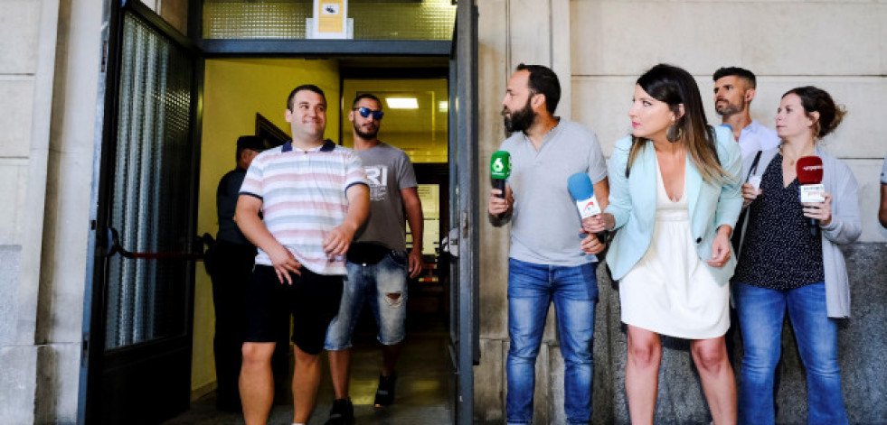 El Tribunal Superior de Navarra confirma la rebaja de un año a dos condenados de la Manada