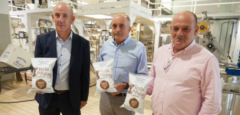 10.000 bolsas de patatas Bonilla edición especial en la fiesta de la patata de Coristanco