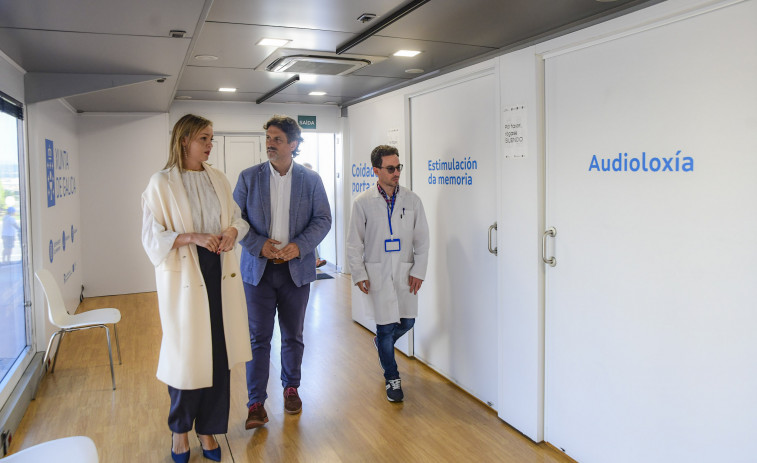 La Xunta ensalza en Ribeira que el servicio de “Coidados porta a porta” atendió a más de 50.000 personas mayores