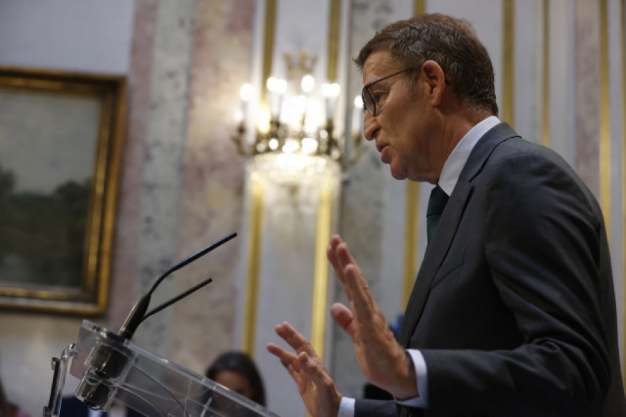 Feijóo acusa a Sánchez de "improvisar" ante los incendios y "escatimar" medios a las comunidades