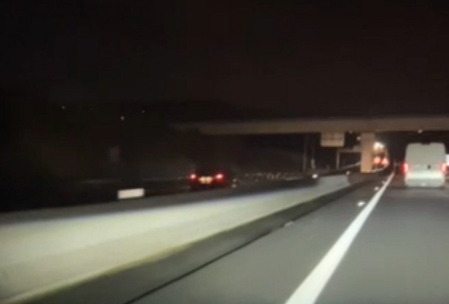 Conduce en sentido contrario por la Autovía do Salnés