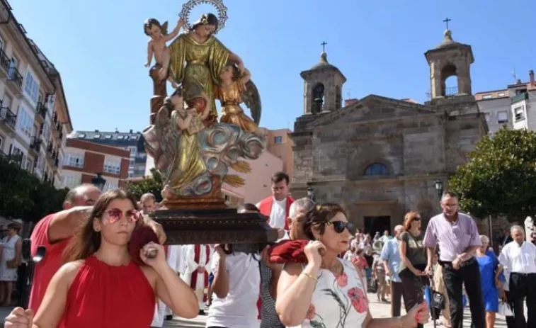 La patronal ribeirense apuesta por el Martes de Entroido y Santa Uxía como festivos locales