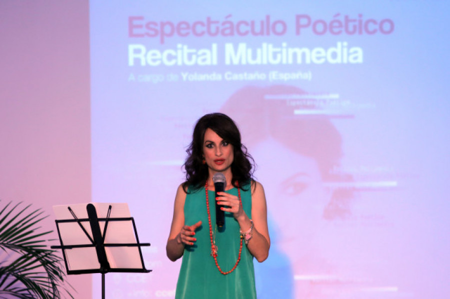 La gallega Yolanda Castaño gana el Premio Nacional de Poesía por "Materia"