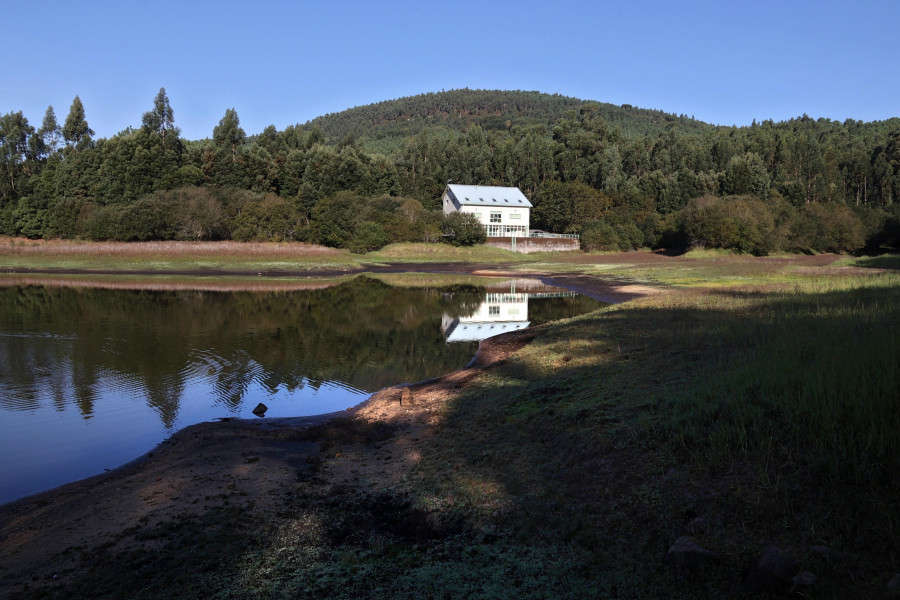 La ocupación del embalse del Umia cayó en casi un 30 % en solo dos meses, pero sin riesgo en el suministro