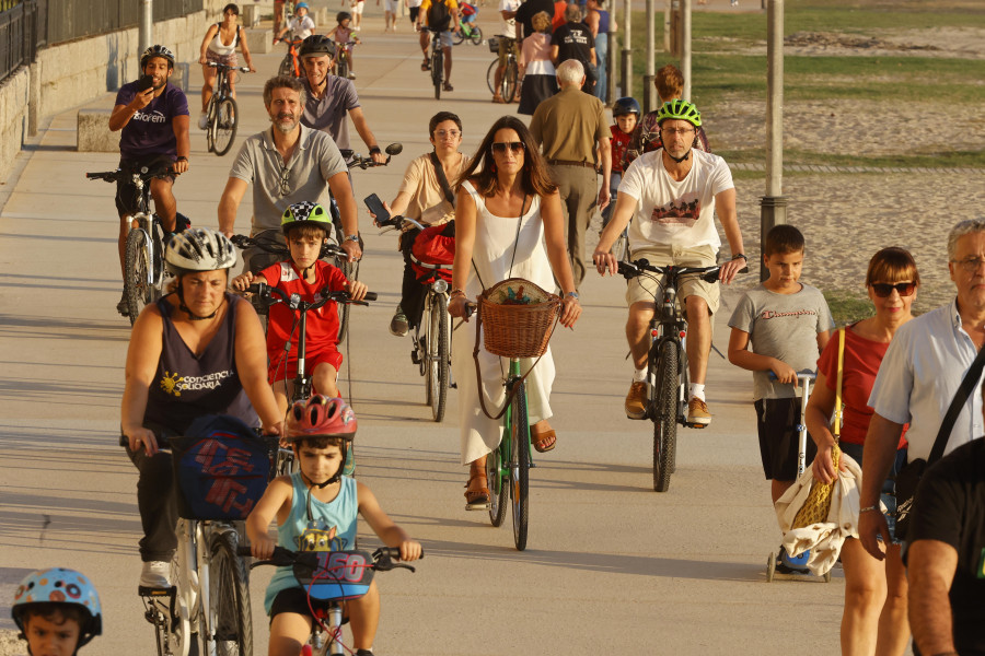 Las dudas de Costas retrasan el carril bici en el Paseo Marítimo de Vilagarcía