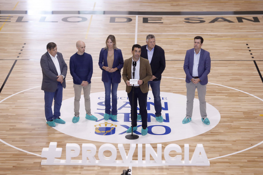 La Diputación de Pontevedra y el Concello de Sanxenxo aplauden la transformación del pabellón de Baltar