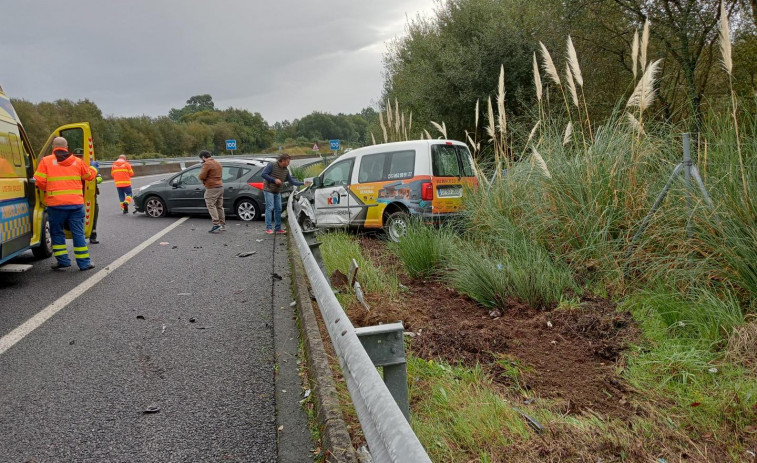 Una persona resulta herida tras sufrir una colisión en la Autovía do Barbanza