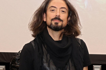 Luis Rosales é o director de Curtas  g.s.