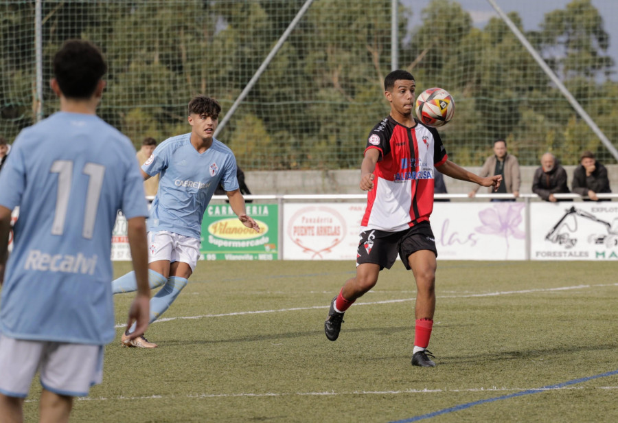 El Arosa juvenil cede en Santander ante el Racing (2-0)