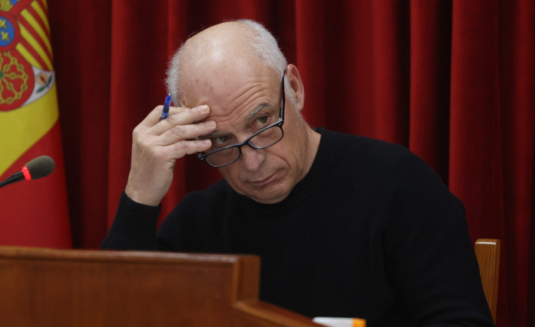 Un tenso Pleno aprueba la subida de impuestos en Catoira con acusaciones entre gobierno y oposición