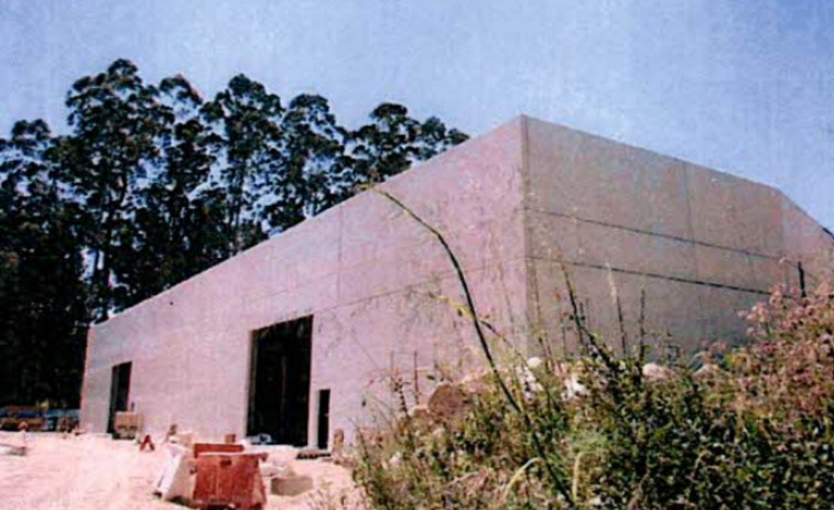 La APLU señaló ya en 2021 la nave que no aparece en la memoria para el cambio urbanístico de Cabanelas