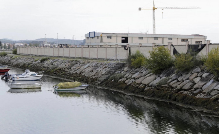 La nave de rodaballo de Cambados seguirá en abandono: Portos desestima la única oferta presentada