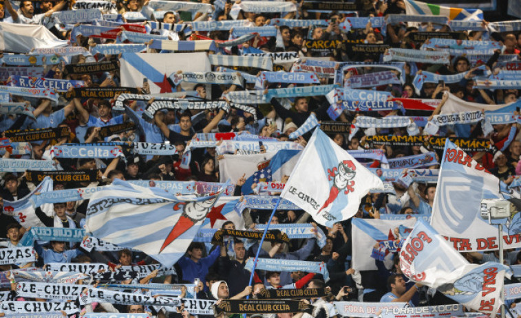 Las peñas del Celta piden una pitada contra los árbitros en el minuto 12