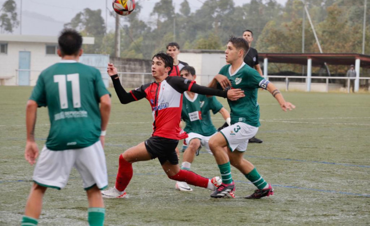 El Arosa juvenil golea al Coruxo con hat-trick de Seijo