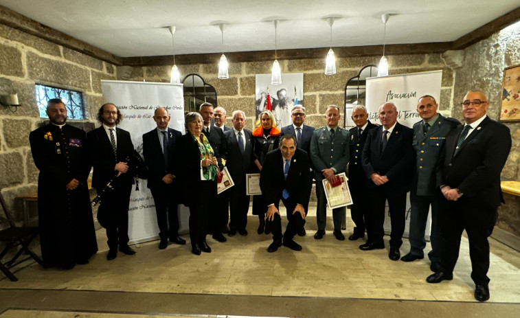 Homenajean en Quinteiro da Cruz a víctimas del terrorismo