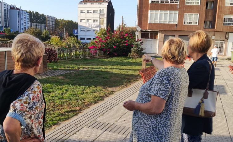 El PP reclama al Concello mejoras en los dos principales parques del barrio de O Piñeiriño