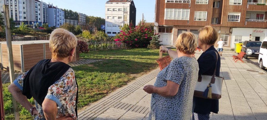 El PP reclama al Concello mejoras en los dos principales parques del barrio de O Piñeiriño