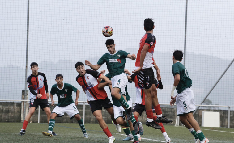 El Arosa juvenil, con dos fichajes, visita al Deportivo en Abegondo