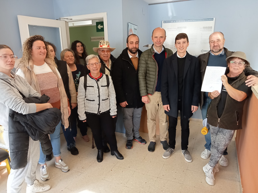 Reportaje | Corrubedo logra tener médico a tiempo completo tras un año de lucha en la calle