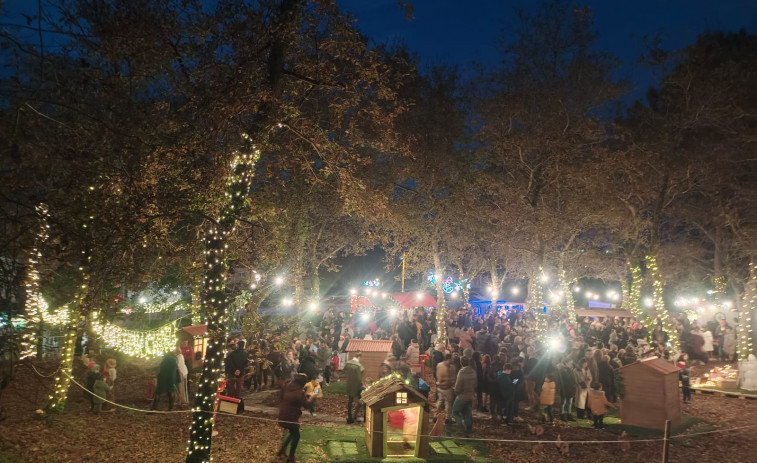 Noalla recupera su tradicional magosto con una gran fiesta en la Carballeira