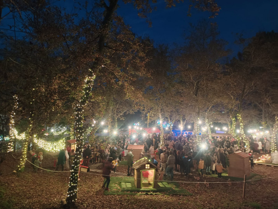 Noalla recupera su tradicional magosto con una gran fiesta en la Carballeira