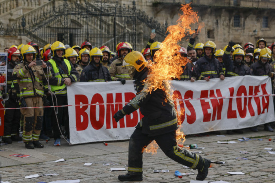 Los bomberos instan a la población a denunciar el "risco" del cierre de parques