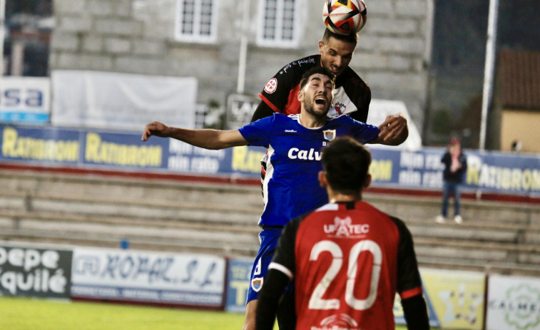 Un Arosa obligado a no fallar visita hoy al filial del Pontevedra